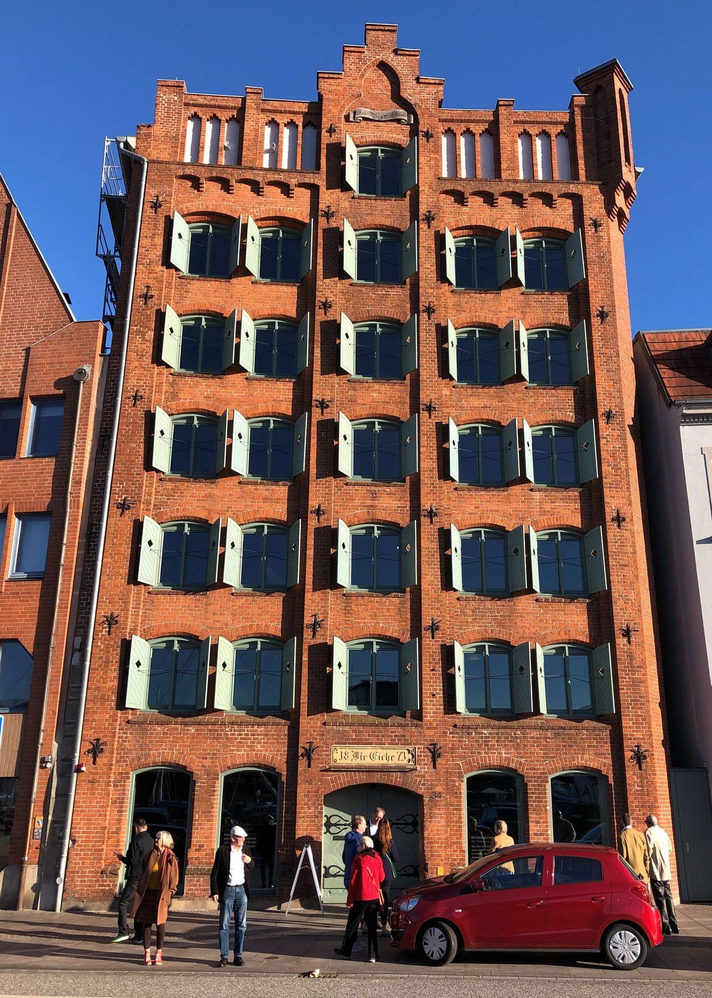 Das Kolumbarium „Die Eiche“ in Lübeck, ein altes Speichergebäude aus Backstein